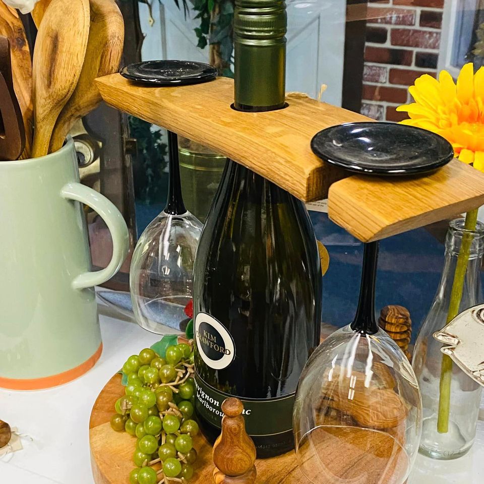 Wine bottle glasses rack