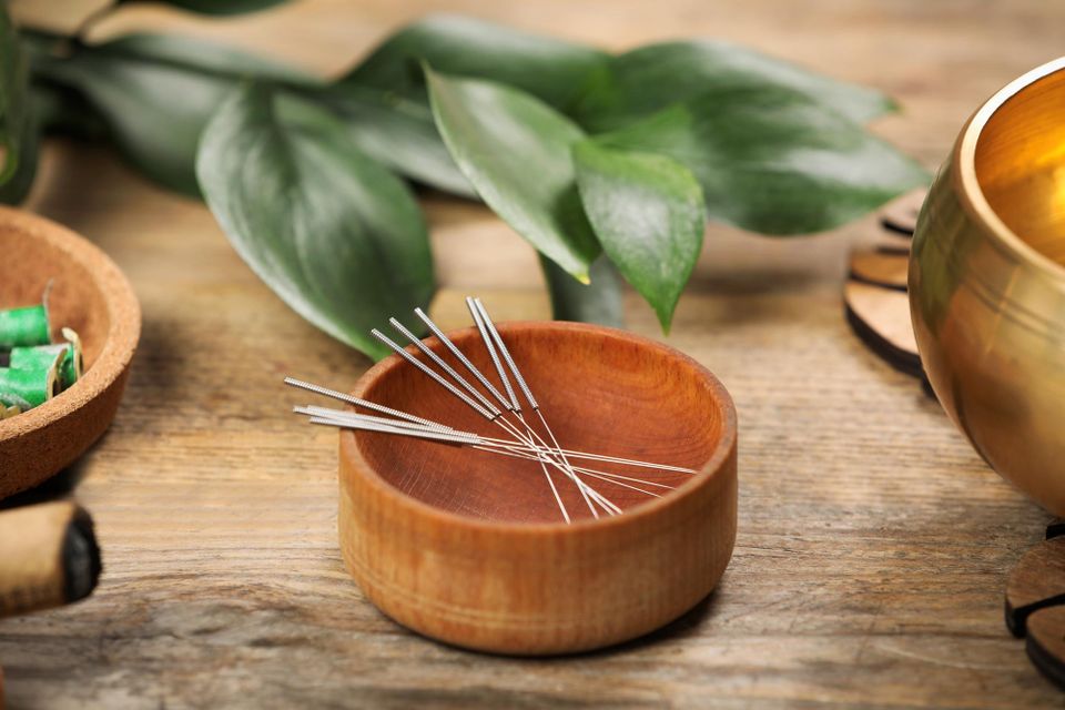 Acupuncturist services