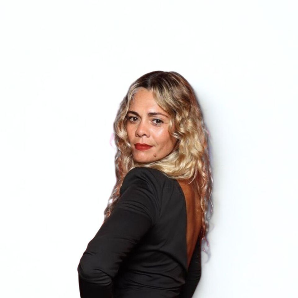 Carla  2