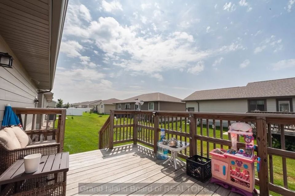 102 switchgrass st grand island c 9