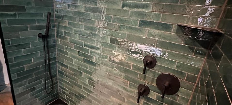 Greenbathroom2