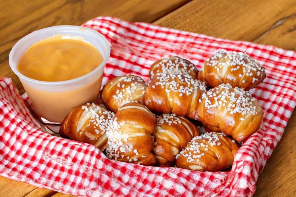 Pretzel bites