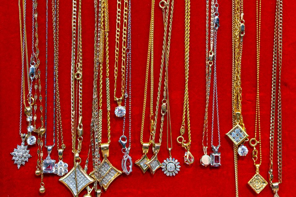 We buy gold  61