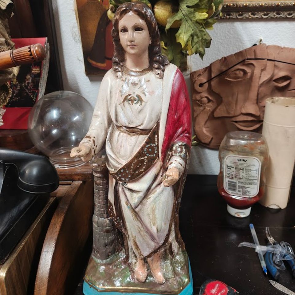 Woman figurine