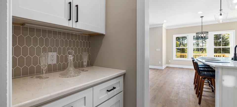 20 web or mls 7k5a2961