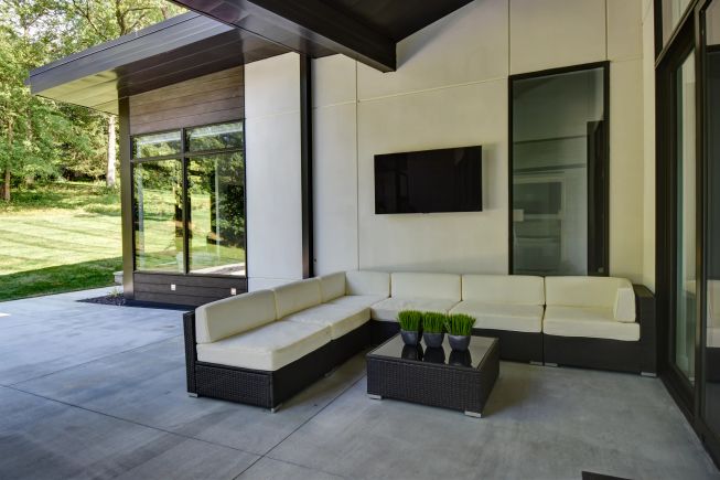 Whitehaven outdoor living