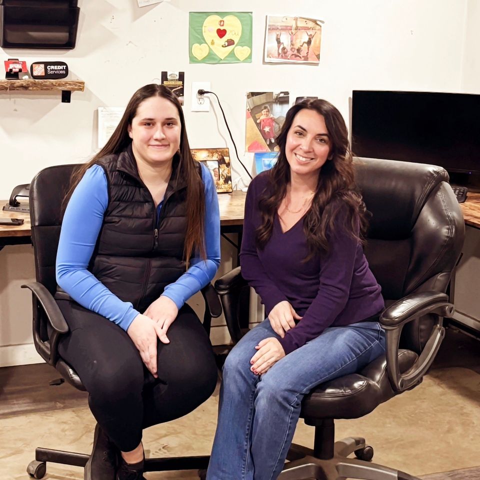 Jen (receptionist) stephaine (media)