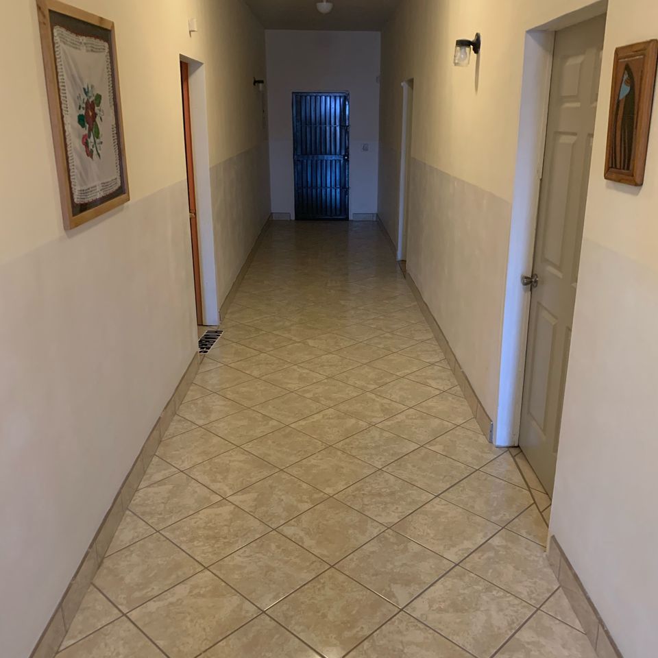 Hallway.jpg