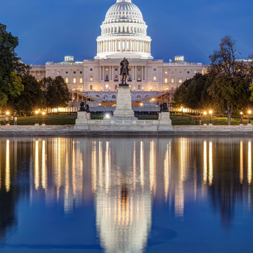 The illuminated united states capitol in washingto 2025 03 08 20 11 02 utc (1)
