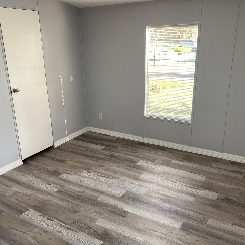 1491 front spare bedroom
