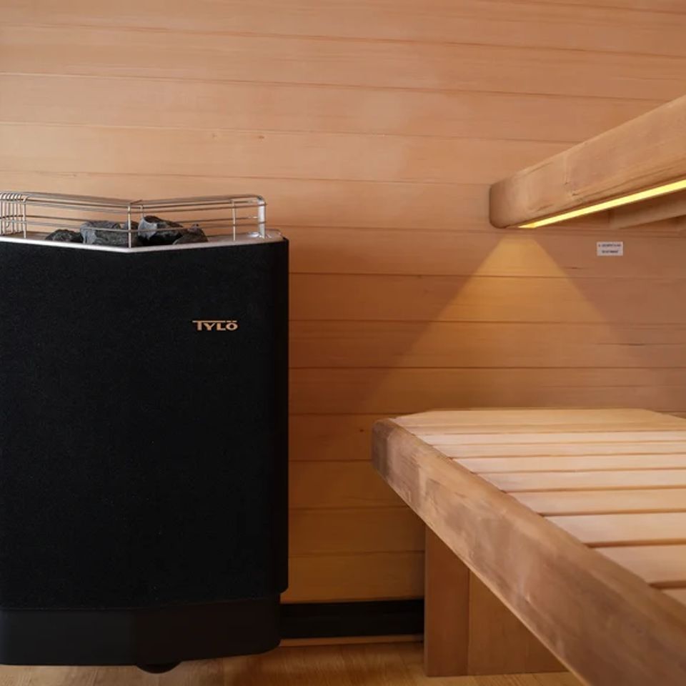 Shot 07 tylo halmstad4 product studio details 00366