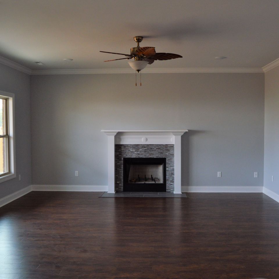 Fireplace in living room20171010 11939 2wv3t3