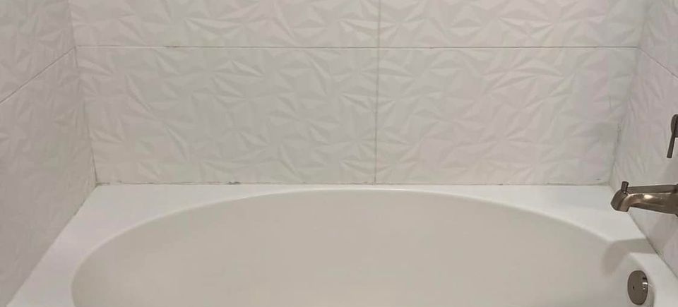 Bathtub 3 clean and fresh by C&M Cleaning Houston