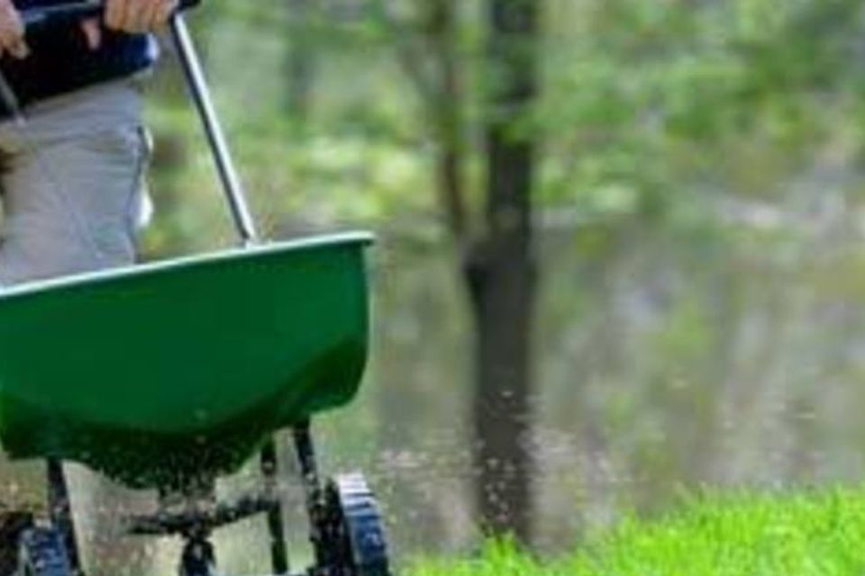 Greenview fertilizer spreader120160218 4578 l0lmlw