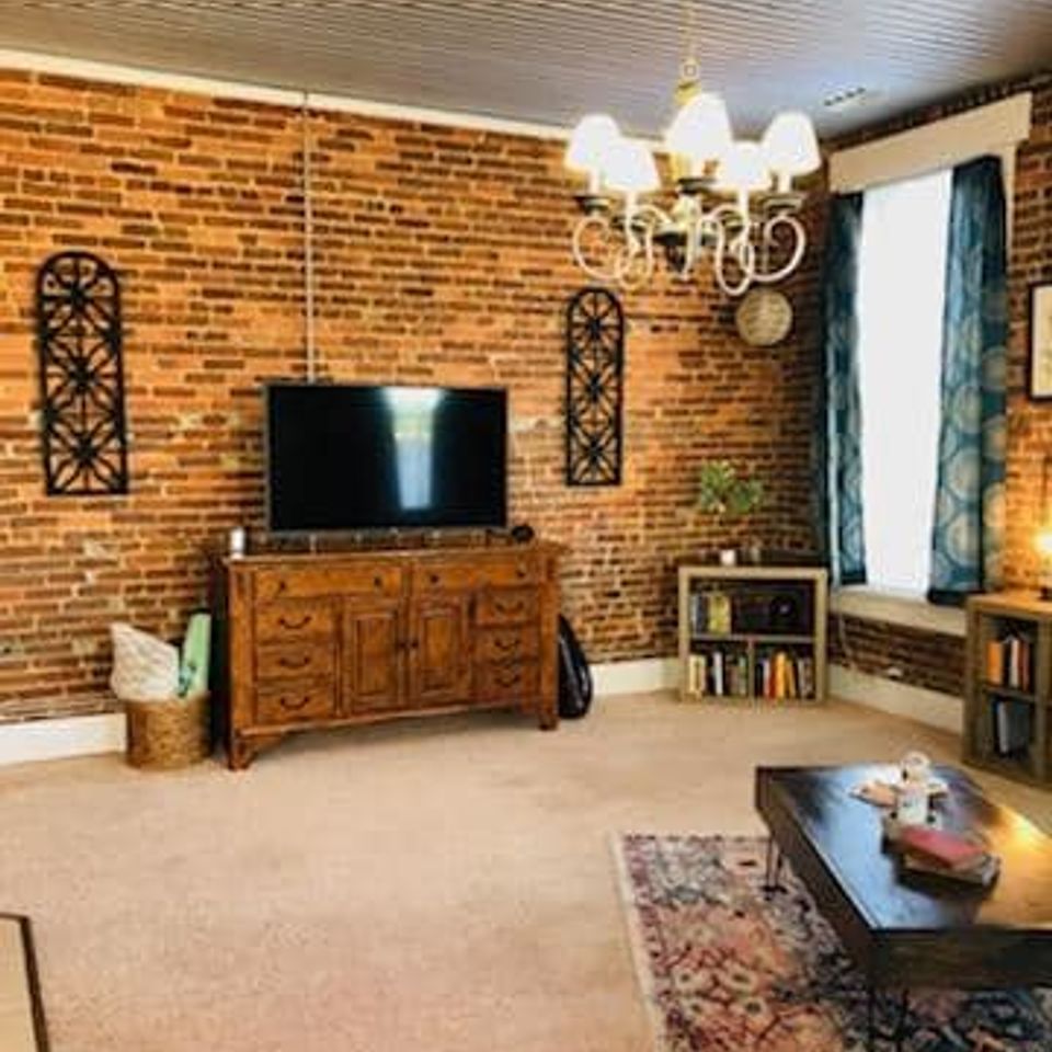 Dowtown loft for rent living room