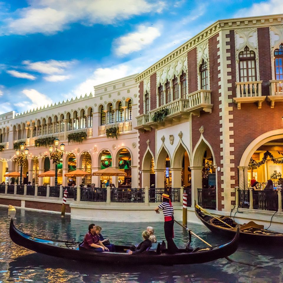 Venetian g1acedb5f4 1920