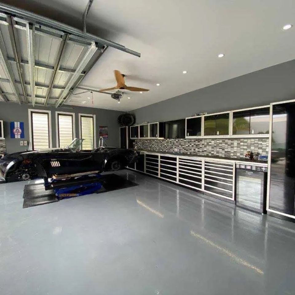 Gorilla moduline black cabinets with gray floor