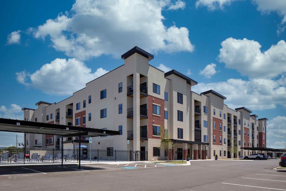 Promenade ph 1 exterior 1