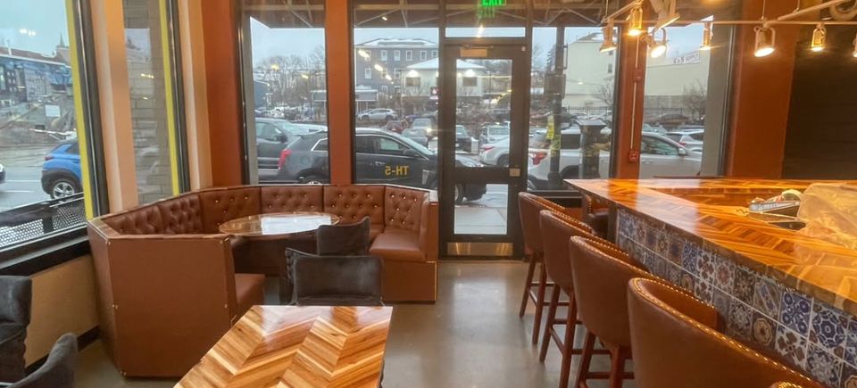 Tapa vino interior shot 7