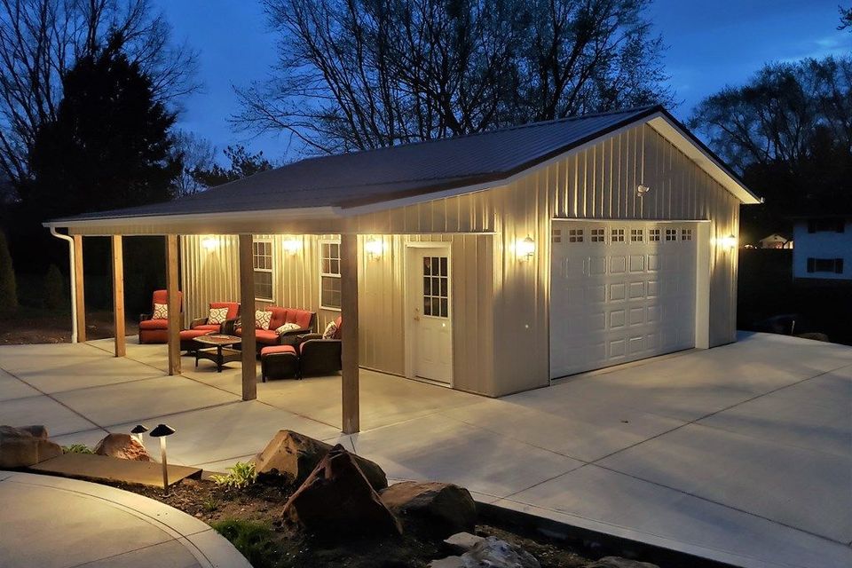 Mdespolebarn2