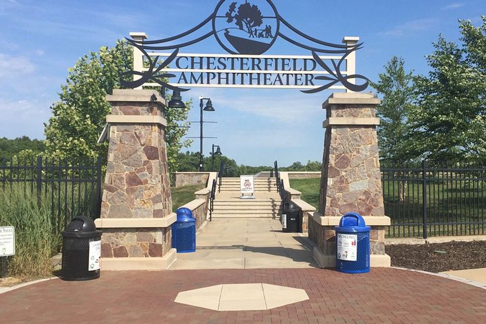 Main entrance chestrfield ampitheater
