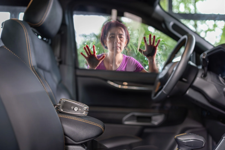 Car lockout service