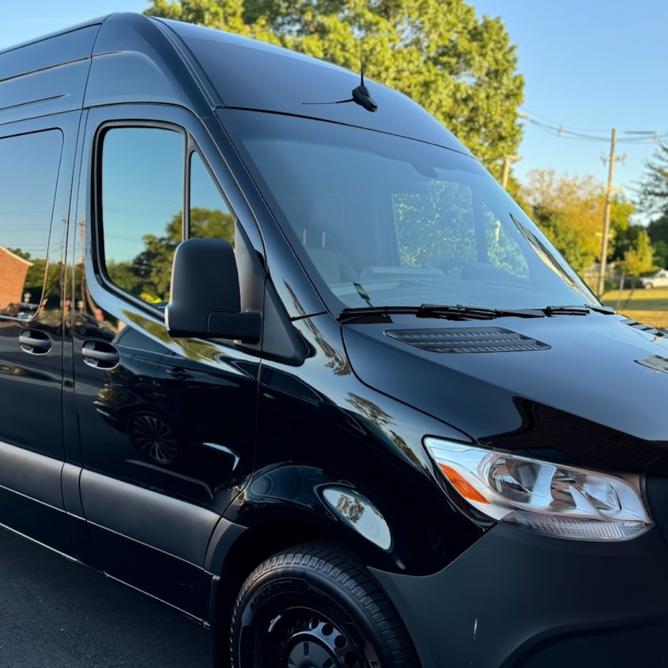 Sirch luxury transportation services  1900x1100 (1)