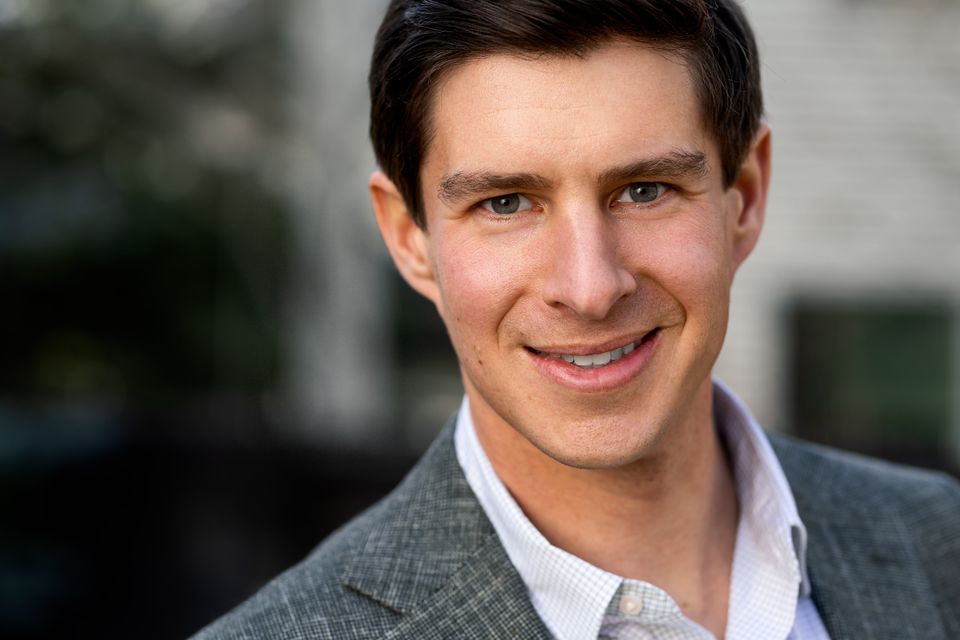 Henry headshot wide crop min