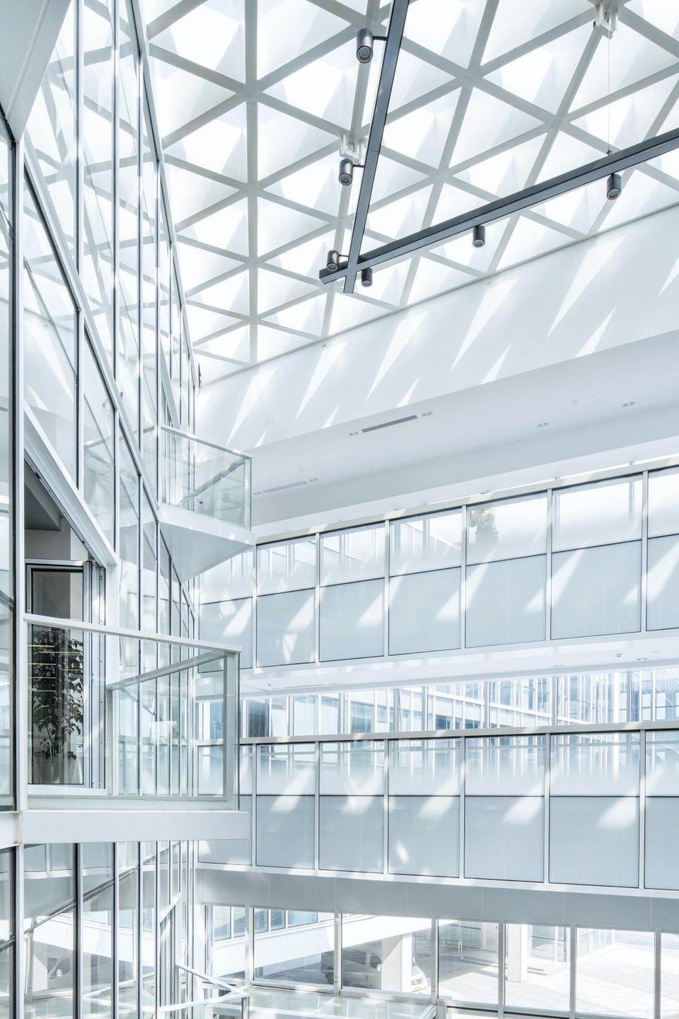 Lycs architecture akij95mmus8 unsplash