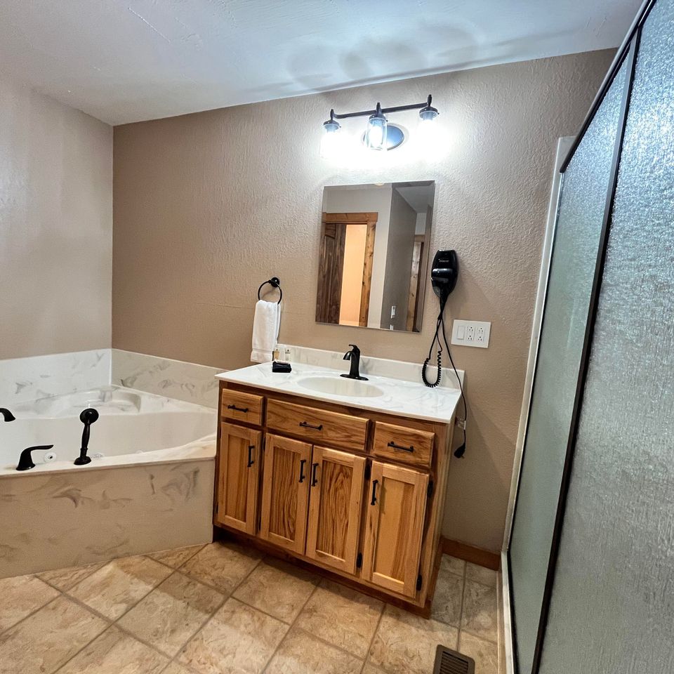Liles master bath 4