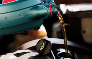 Bigstock fresh motor oil 11840191420170915 14495 5p3bra
