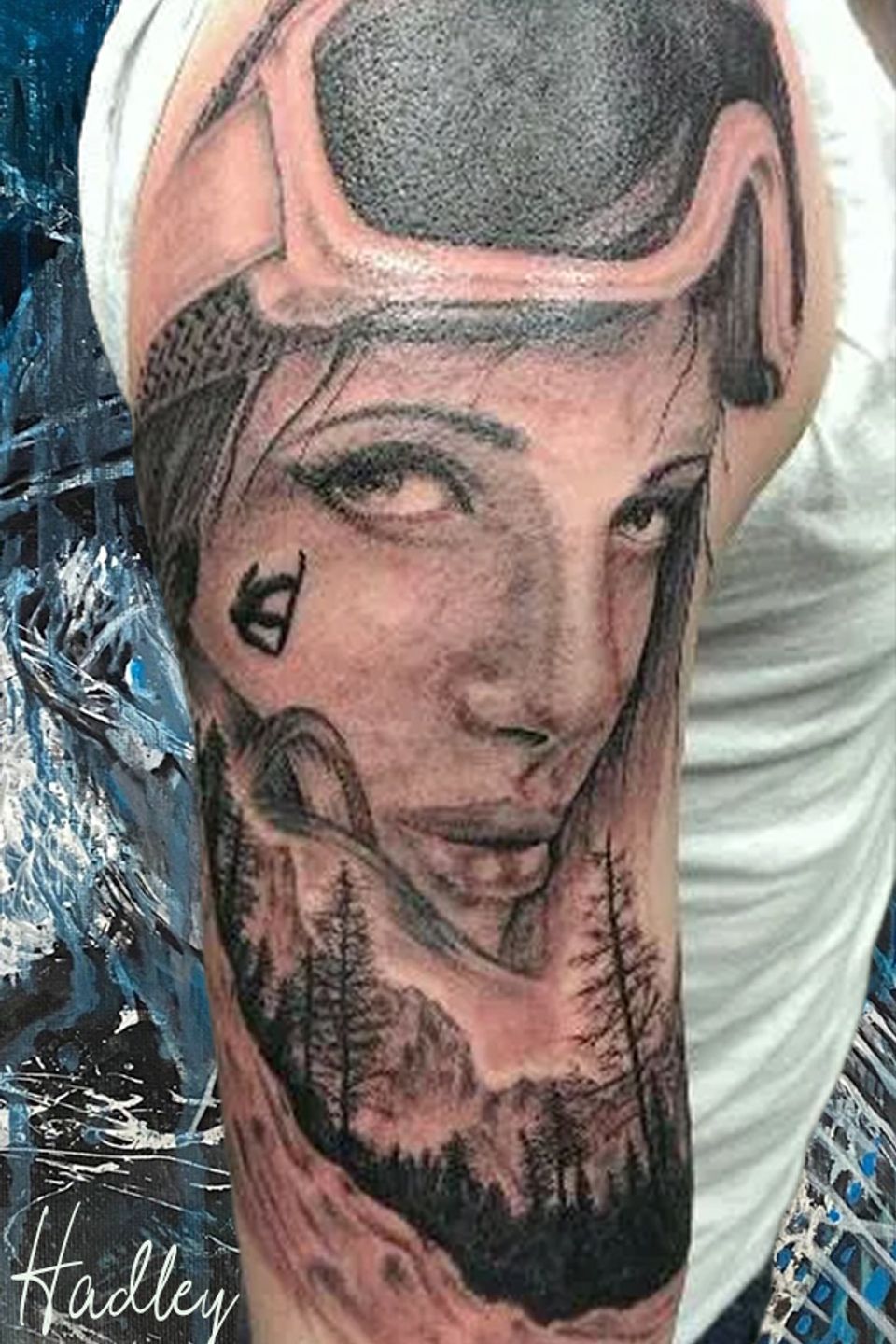 Hadley snowboarder copy