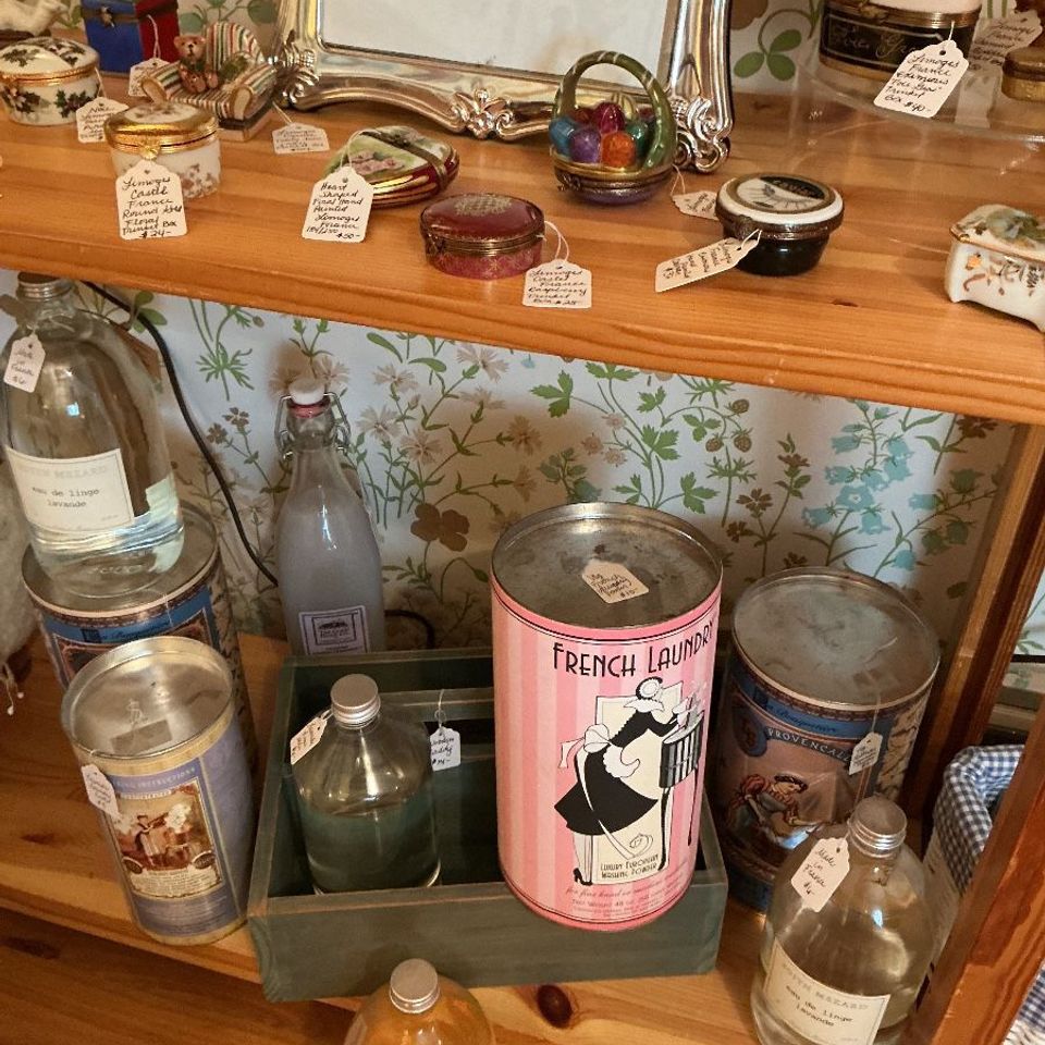 Larrison estate sales woodfield cincinnati111
