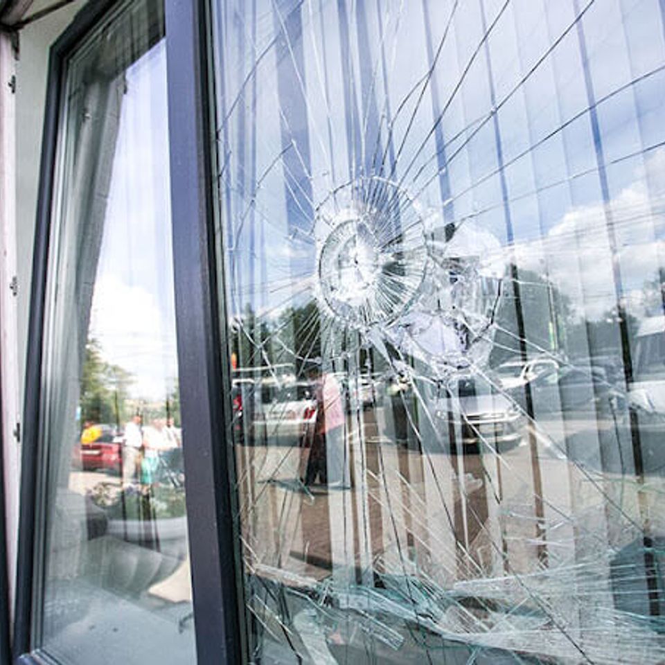Commercial glass replacement