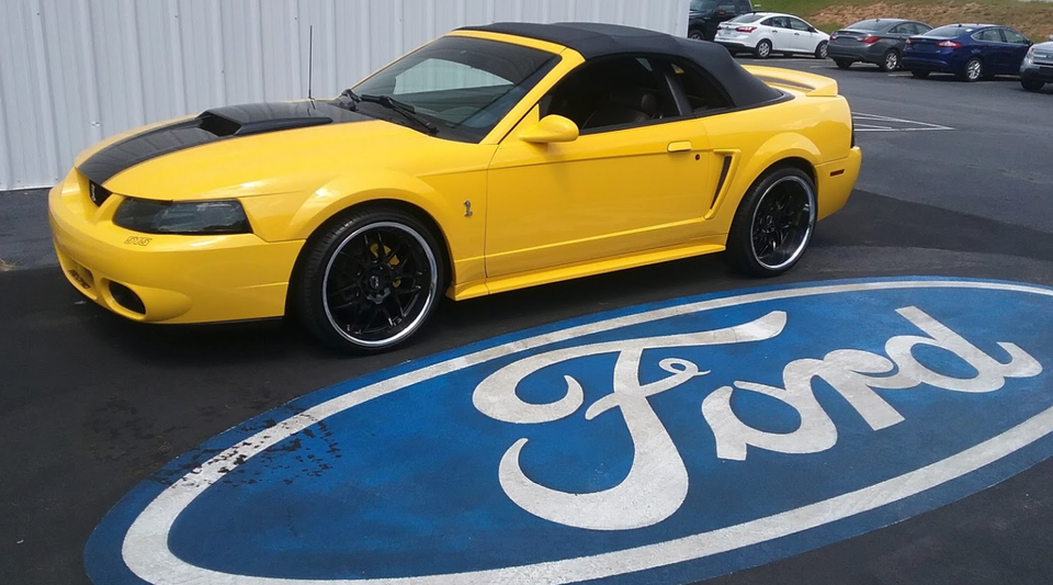 auto detailing, commercial & big truck detailing, car detailing, wheel and rim cleaning, headlight restoration, bed liner coatings, full frame undercoating, scratch and scuff removal, engine detailing, waxing service, 