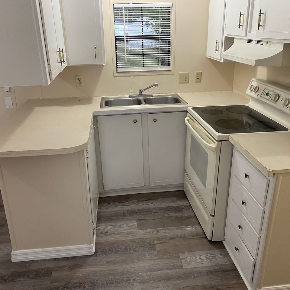 Lot 20 kicthen sink