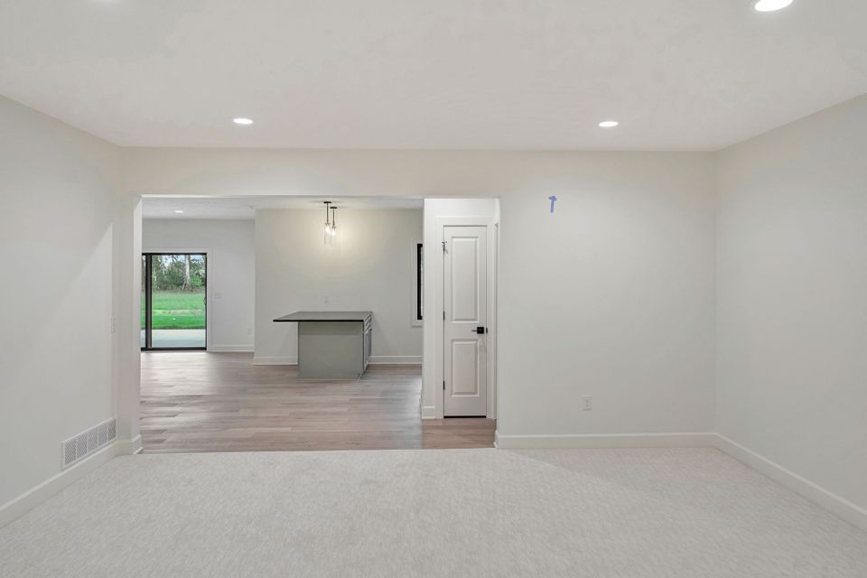 3611 tree line dr 71