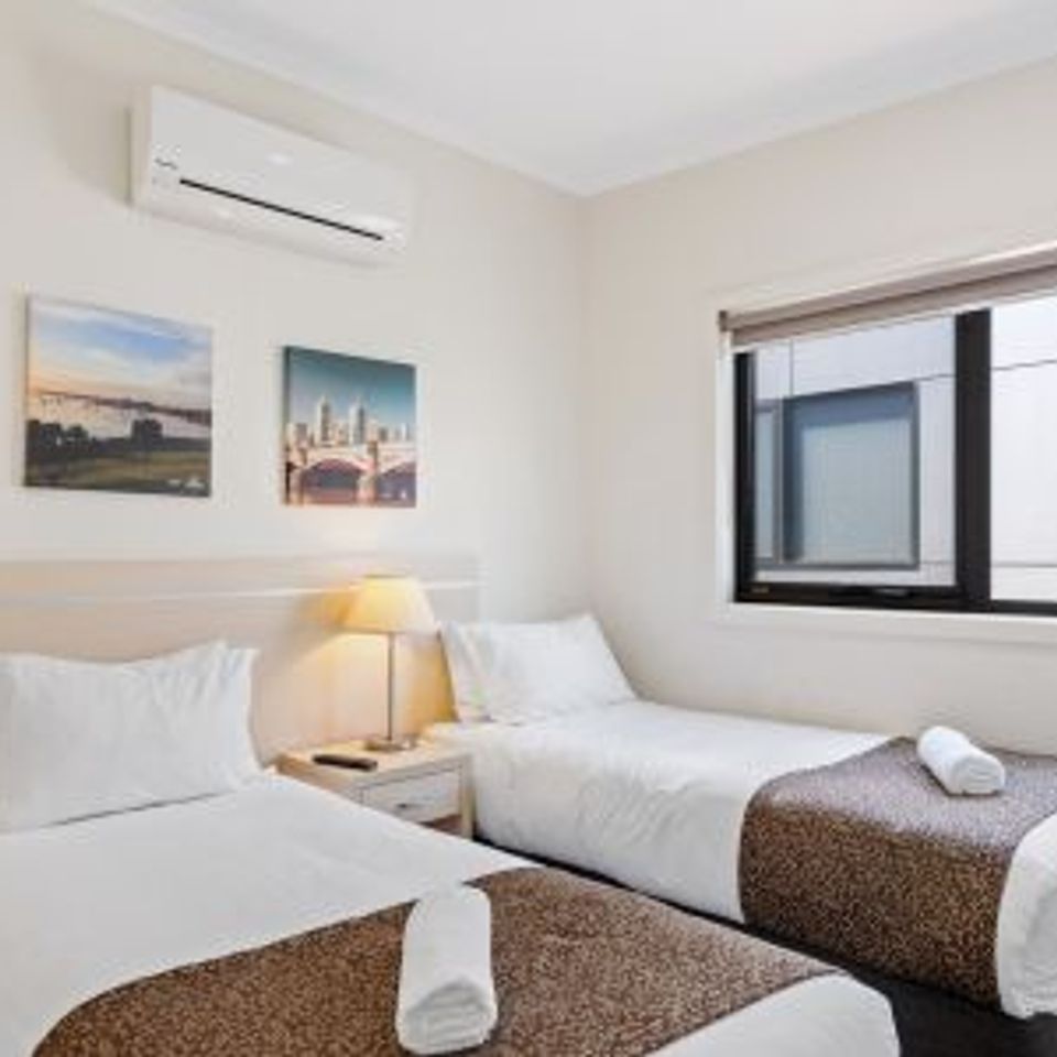 20629 melbourne deluxe 3b townhouse s8 g