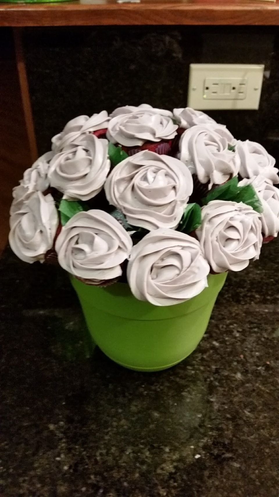 Redvelvetcupcakesflowerpot