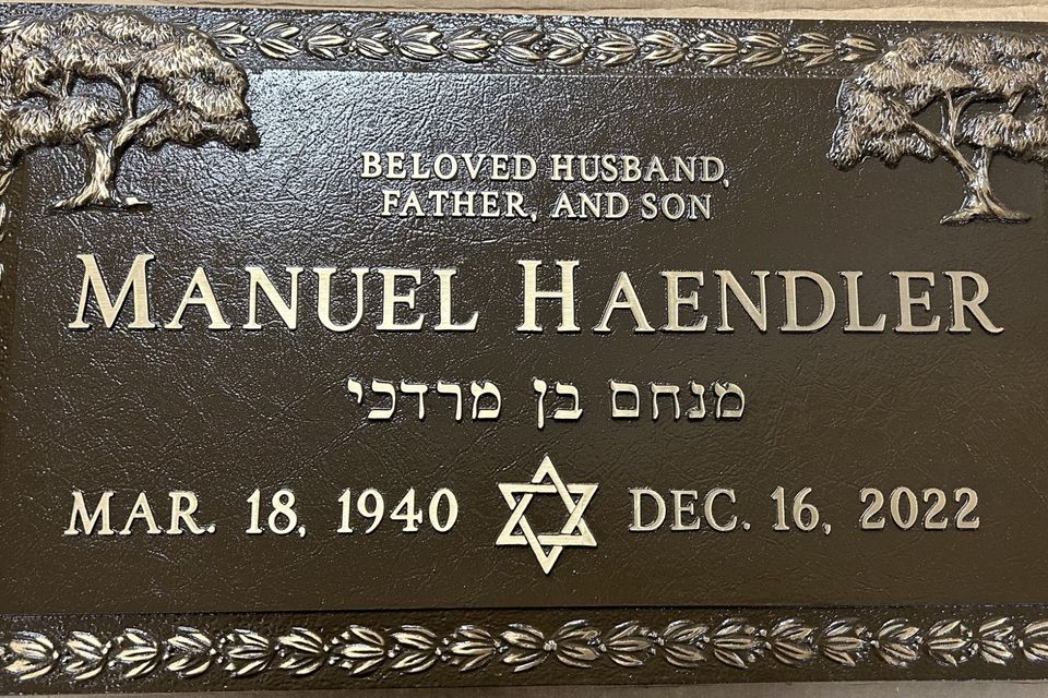 Manuel  haendler bronze