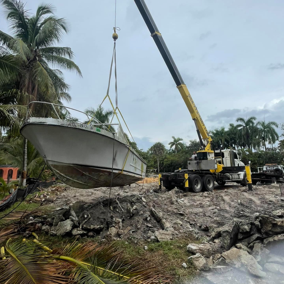 Boat rigging service