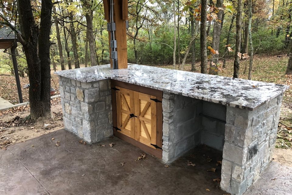 Select outdoor solutions  tulsa oklahoma  outdoor living patio outdoor kitchens  residential masonry outdoor kitchen contractor builder construction company  photo nov 05  10 02 55 am