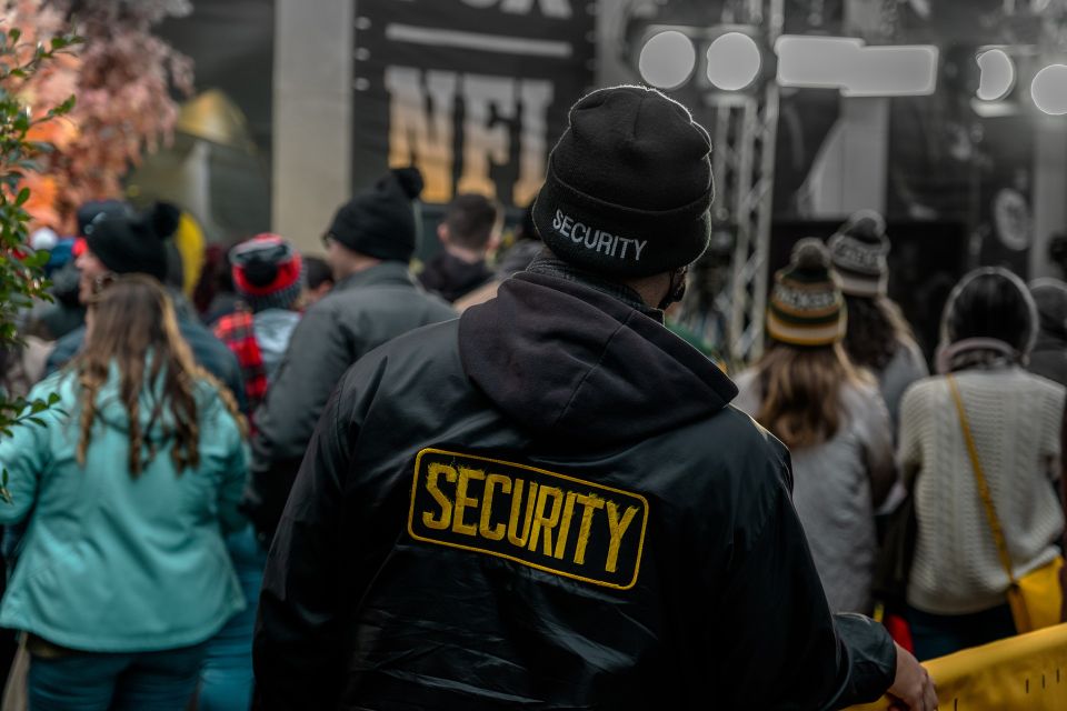 Security guard g2d1c68ff2 1920