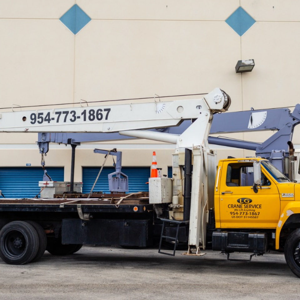 Truck crane