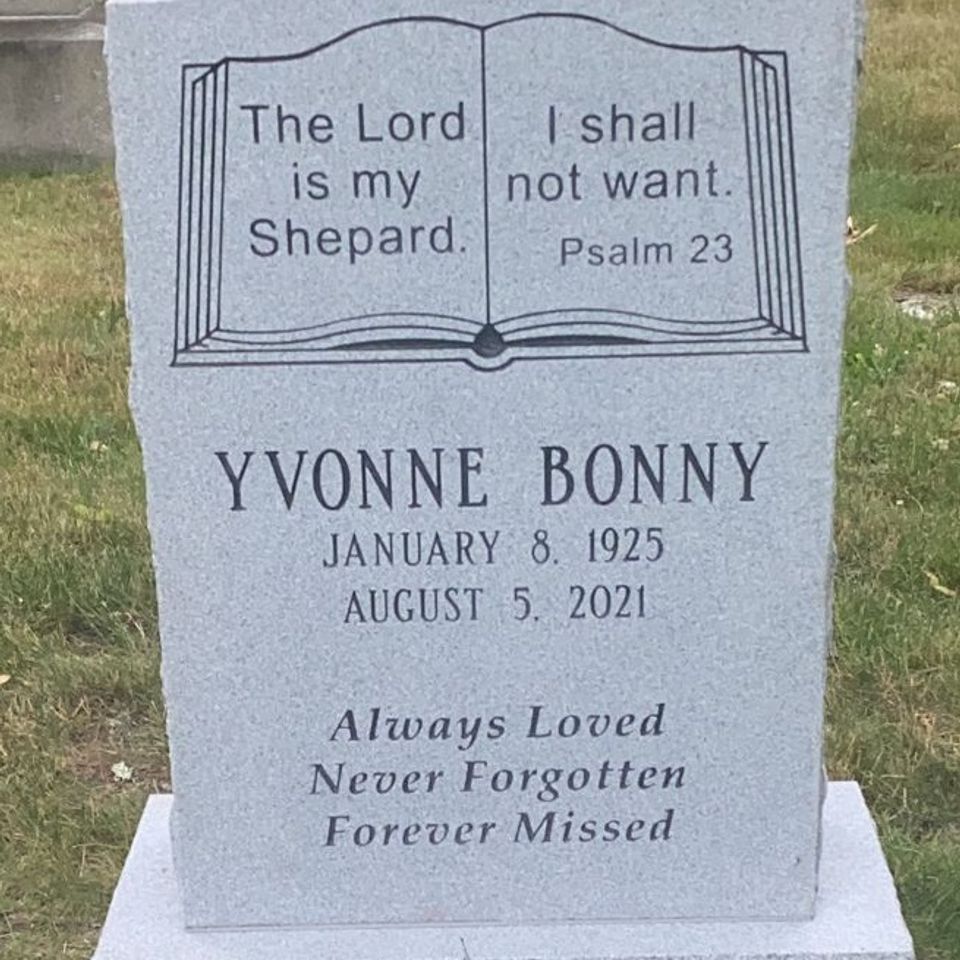 Yvonne bonny set 8bf78ffb 4544 4b2c 9a77 2cf7001d0aed