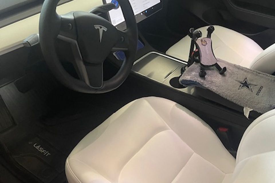 Front seats and dash   tesla model x