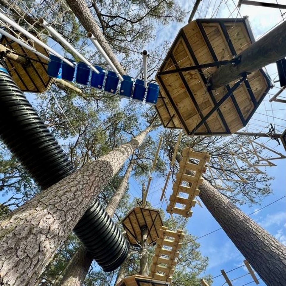 Frontiertownwaterpark