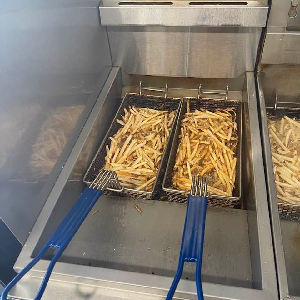 Double ds cookinfg fries