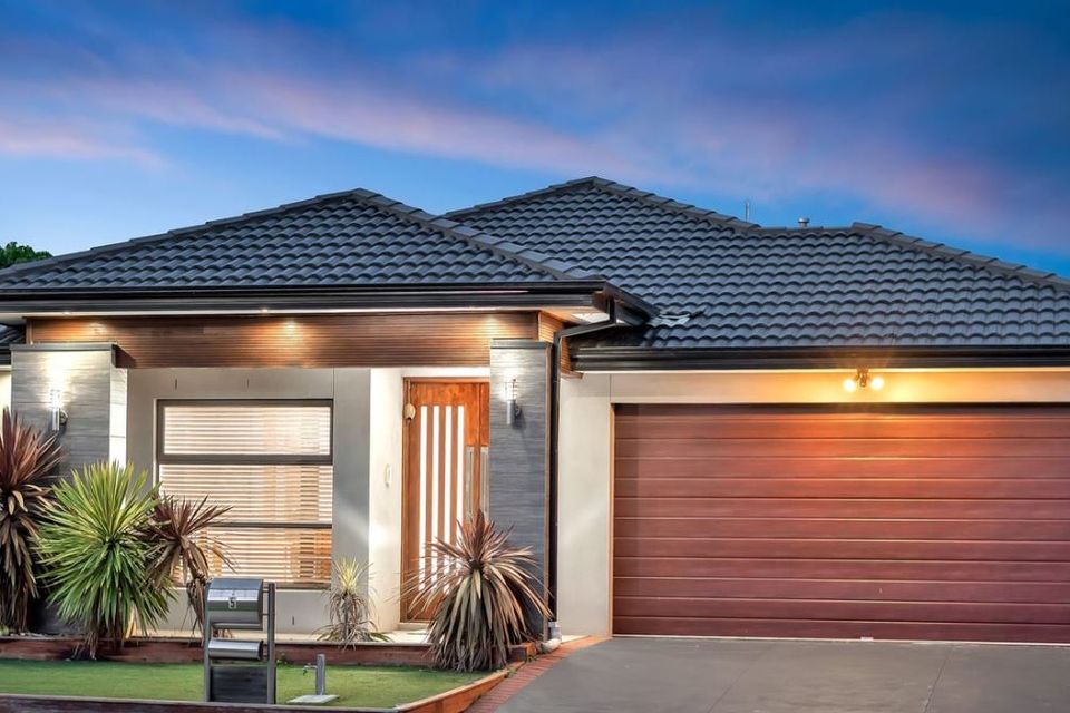 Front house view 4