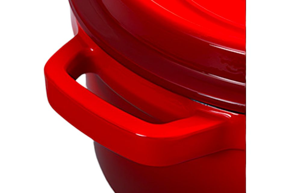  3 red dutch oven  photoroom